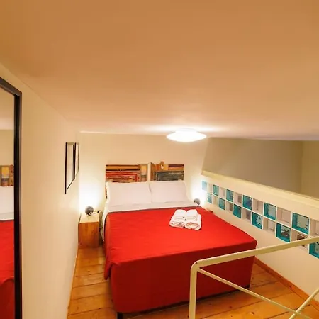 The San Gregorio Armeno Apartment By HouseinNaples-2